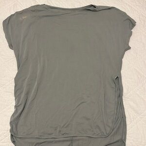 Lululemon short sleeve shirt